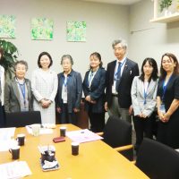 女性歯科医師の窮状と改善の必要性を説明/保団連女性部会の自見はなこ議員懇談に当協会の早坂理事が参加