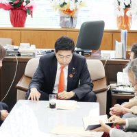 牧原秀樹厚労副大臣と坪田会長、橋本理事が懇談/歯科保険医の切実な現場の声を直接届ける